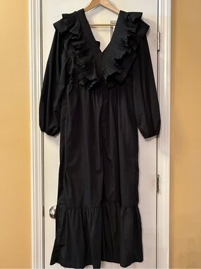 Black Ruffled V-Neck Maxi Dress. Medium